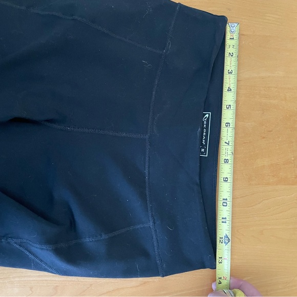 Tek Gear athletic capris. Size medium. Stretch. Yoga. - Picture 7 of 7
